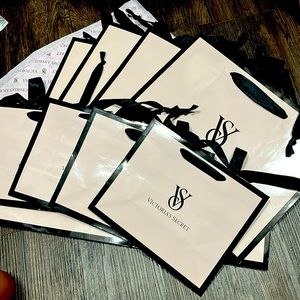 Victoria’s Secret gift bags bundle set 4 small 4 medium 8 sheets of tissue paper